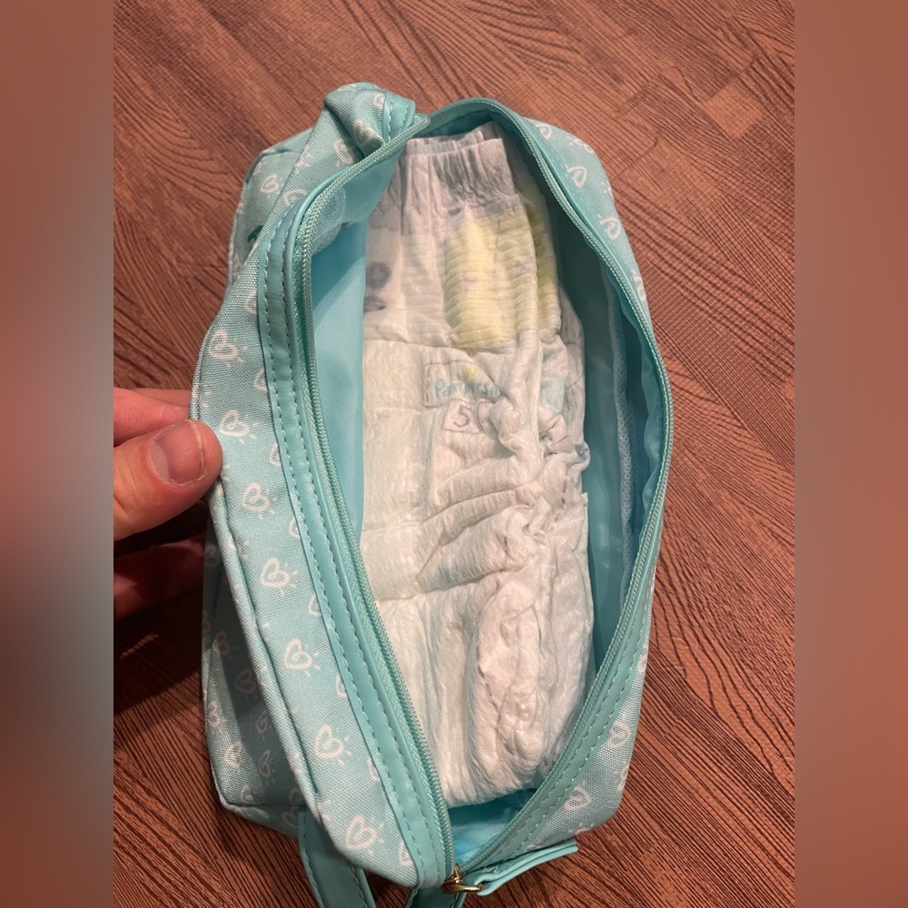 Pampers Teal Baby Pouch *Excellent Cond* - Picture 3 of 5